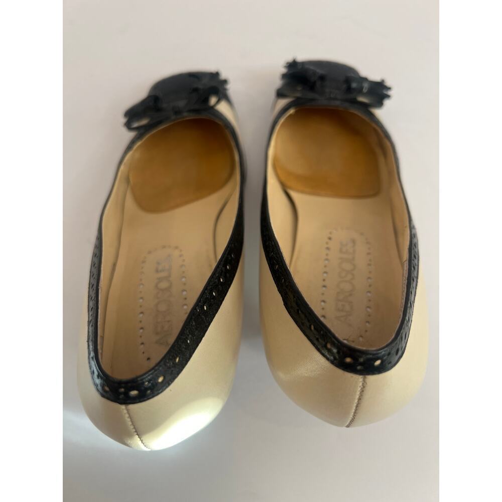 Aerosoles Suitn Tie high heel tassel
pumps cream black size 7 1/2 - Picture 10 of 14
